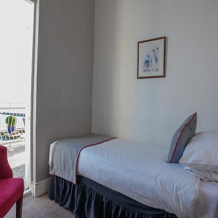 Oyo Shanklin Beach Hotel Eksteriør billede