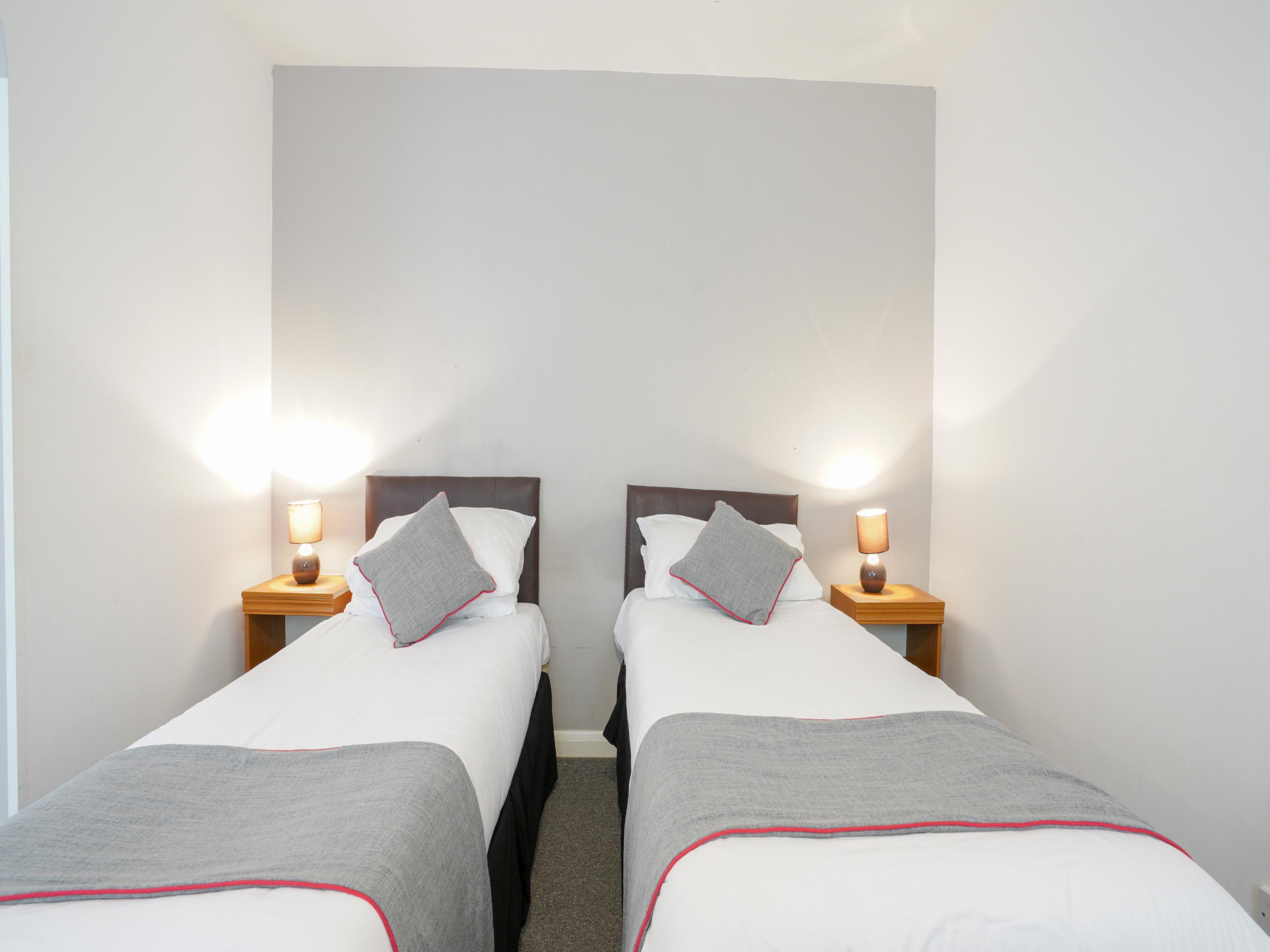 Oyo Shanklin Beach Hotel Eksteriør billede