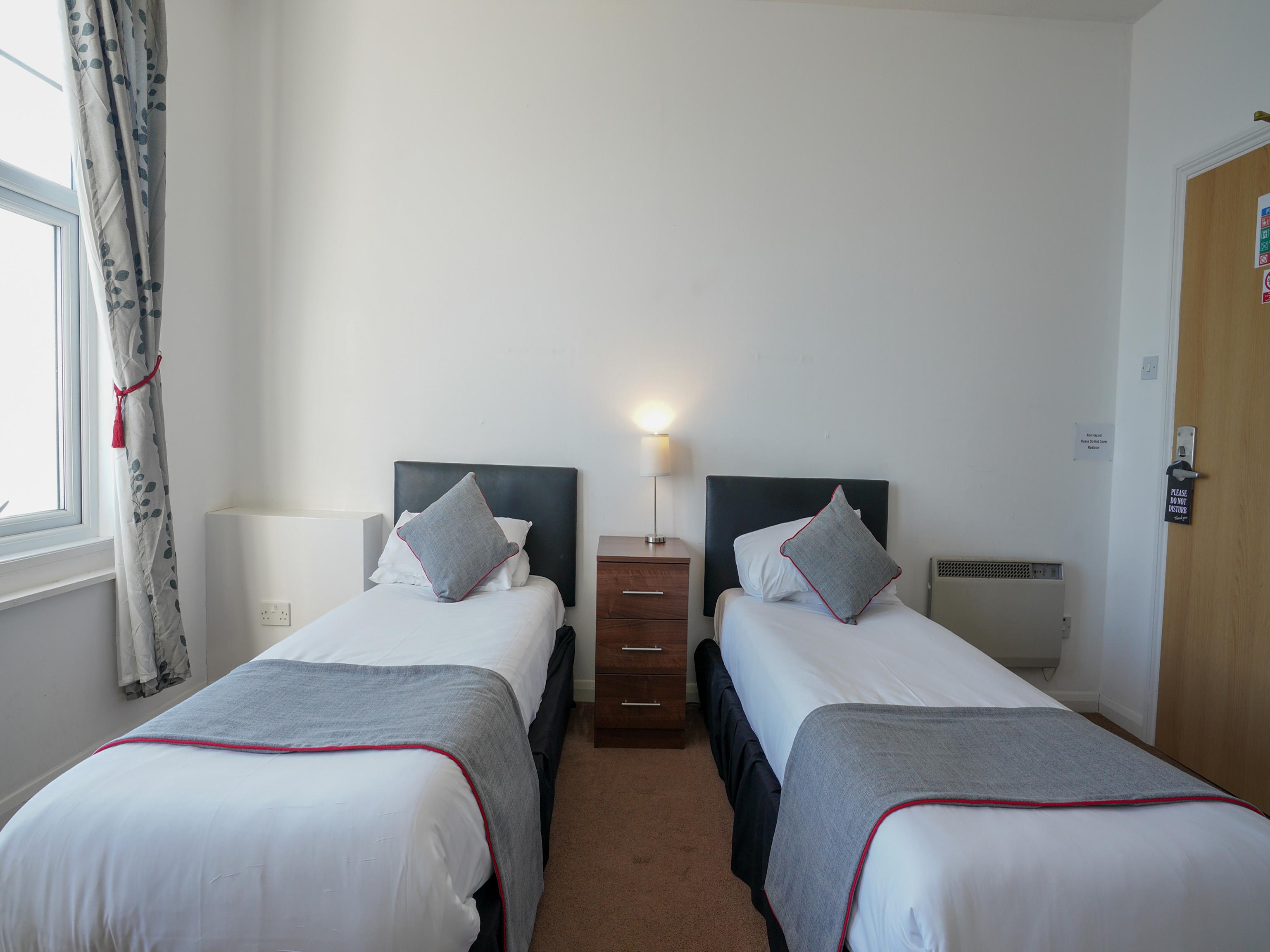 Oyo Shanklin Beach Hotel Eksteriør billede