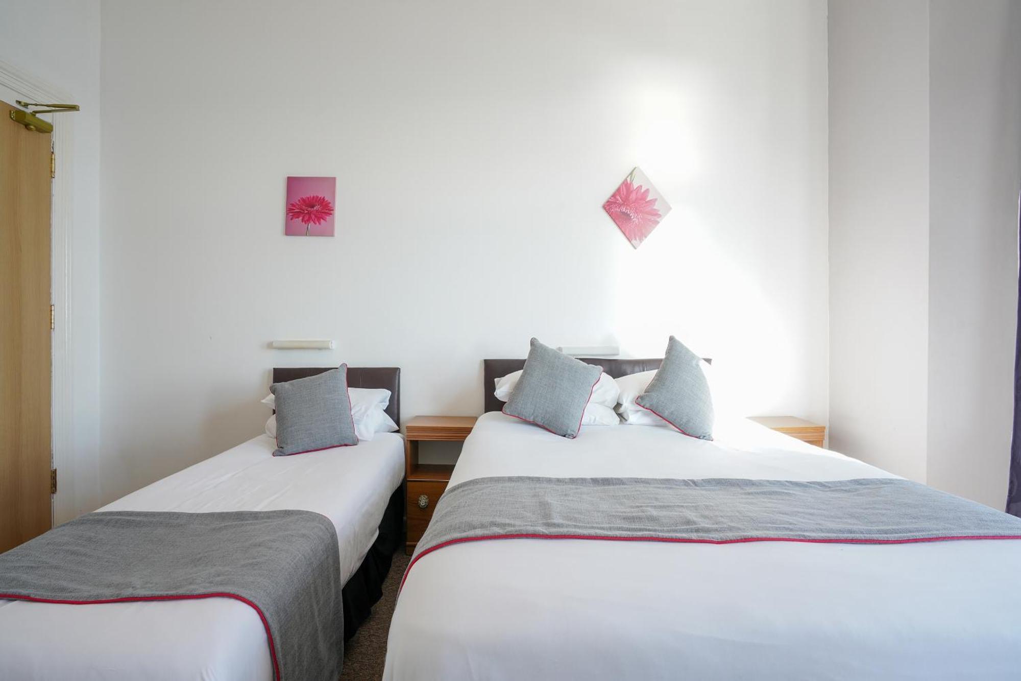 Oyo Shanklin Beach Hotel Eksteriør billede