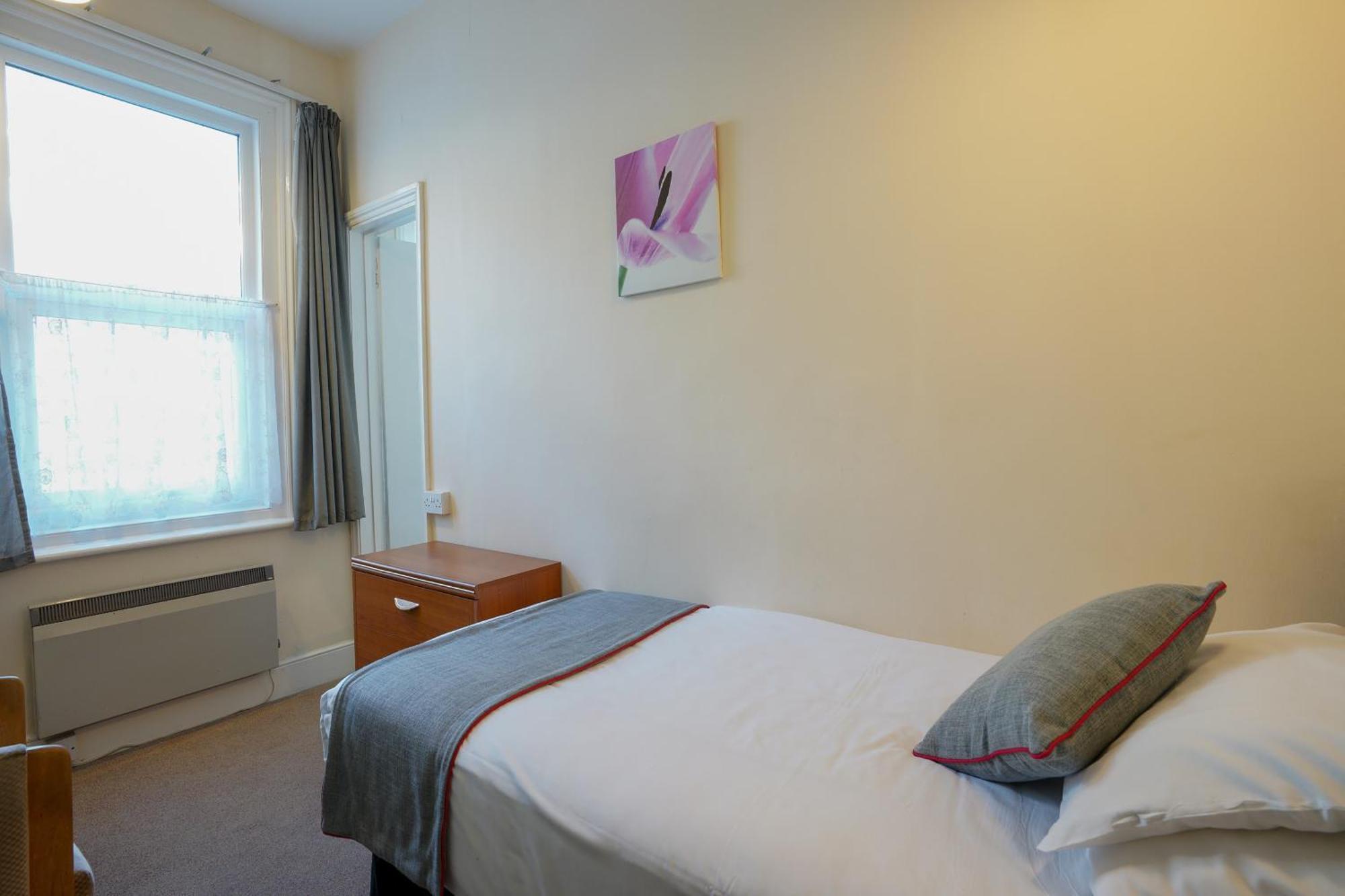 Oyo Shanklin Beach Hotel Eksteriør billede