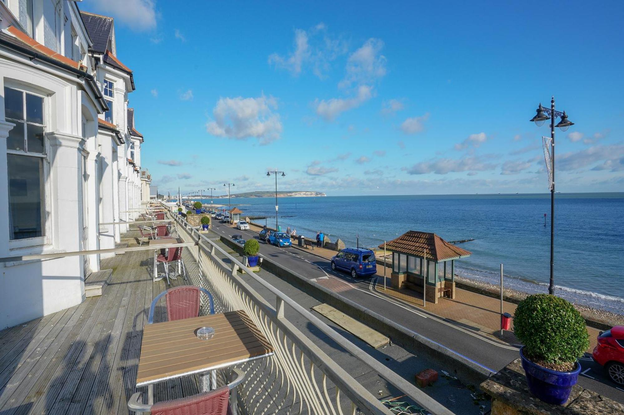 Oyo Shanklin Beach Hotel Eksteriør billede