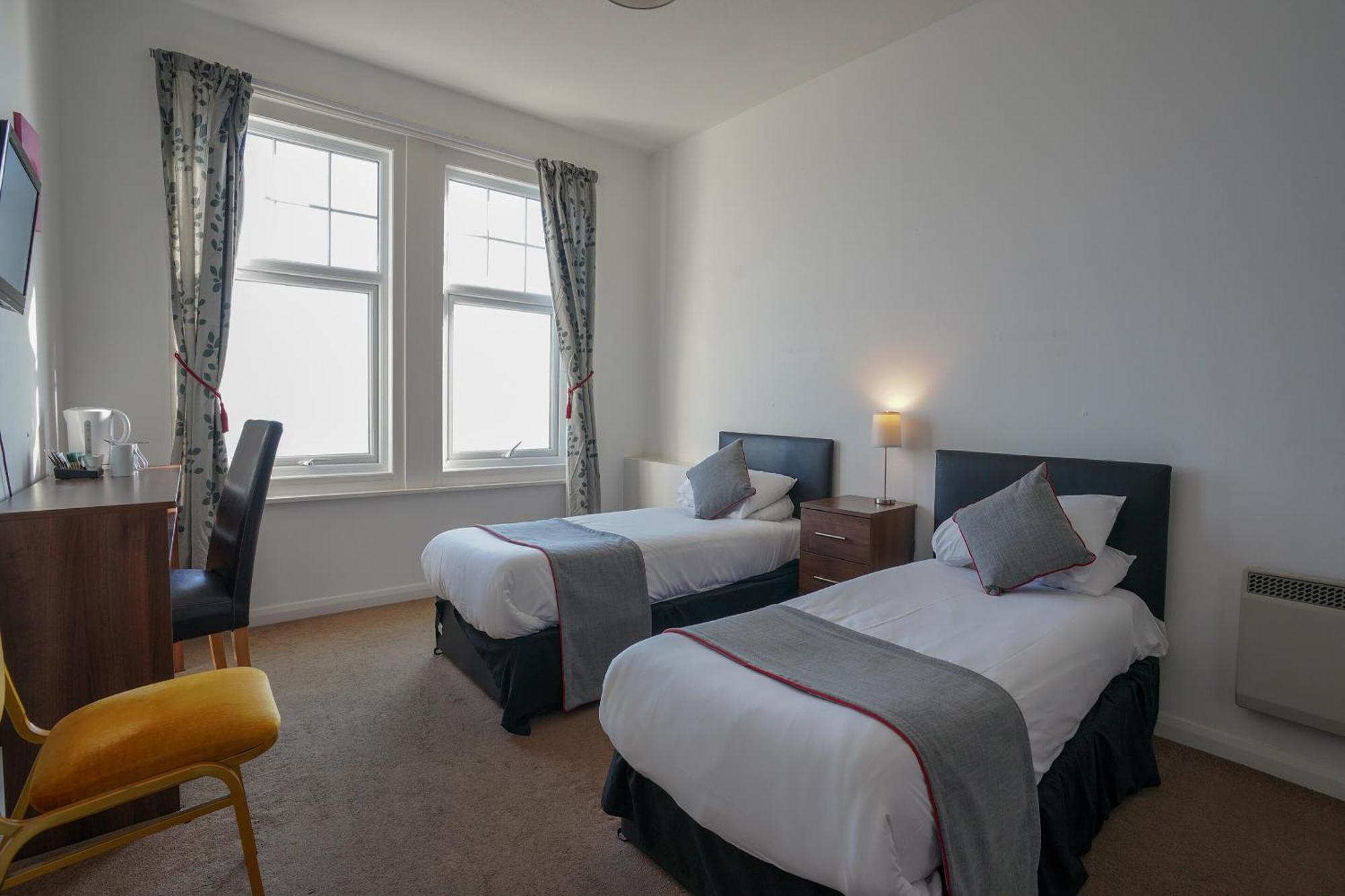 Oyo Shanklin Beach Hotel Eksteriør billede